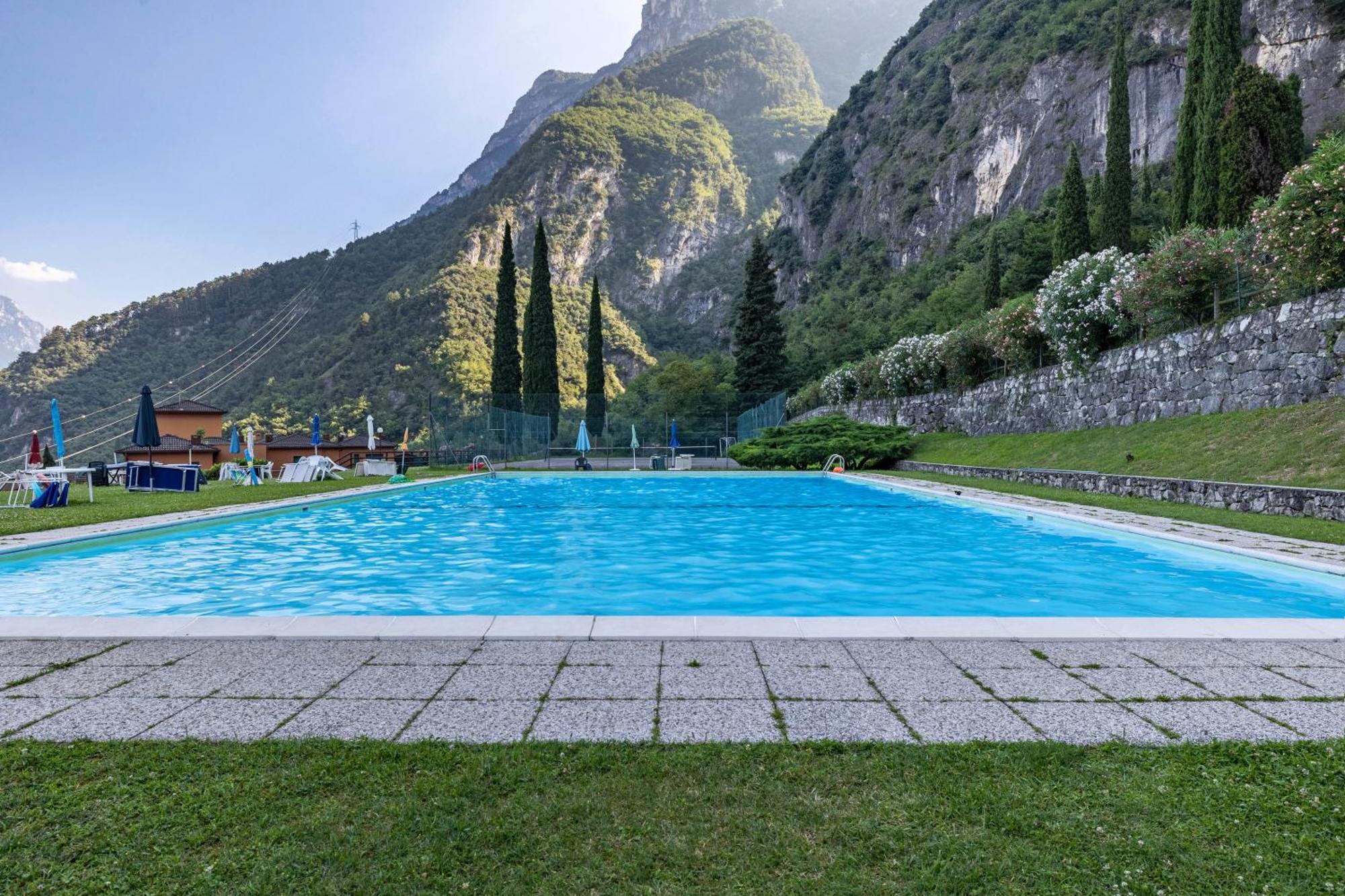Apartament La Terrazza Di Vincent Sul Garda Riva Zewnętrze zdjęcie